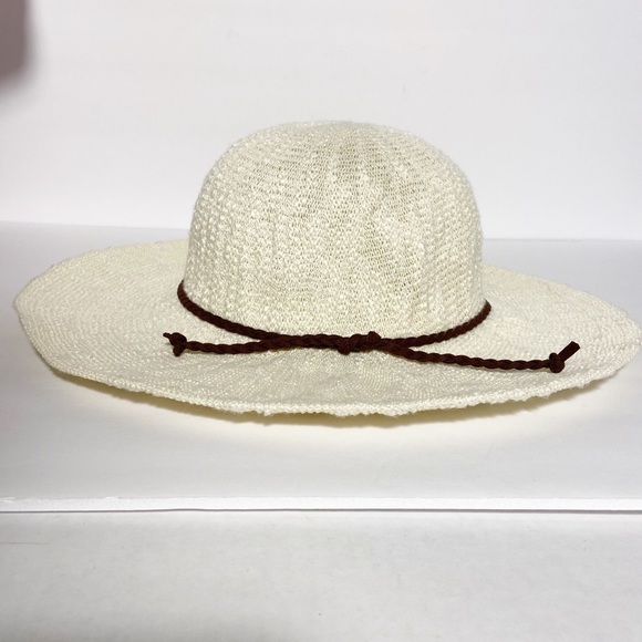 Bioworld‎ Sun Hat - Picture 2 of 4